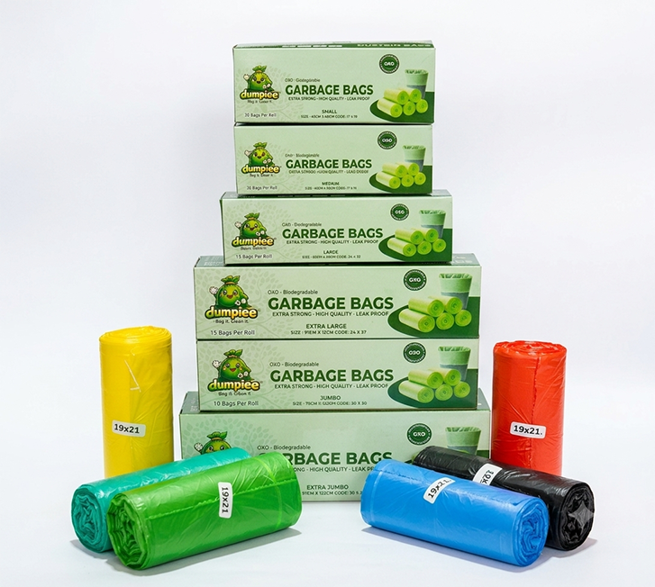 Garbage bag rolls in multiple colours